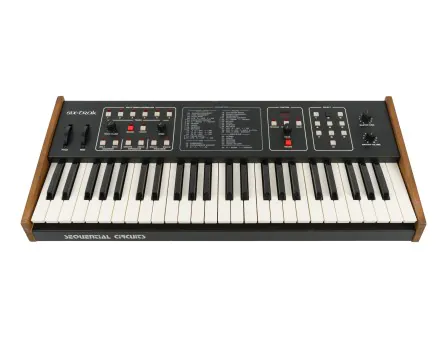 Sequential Circuits Six-Trak Analog Synthesizer (Cosmetic Damage to Keys) [VINTAGE]